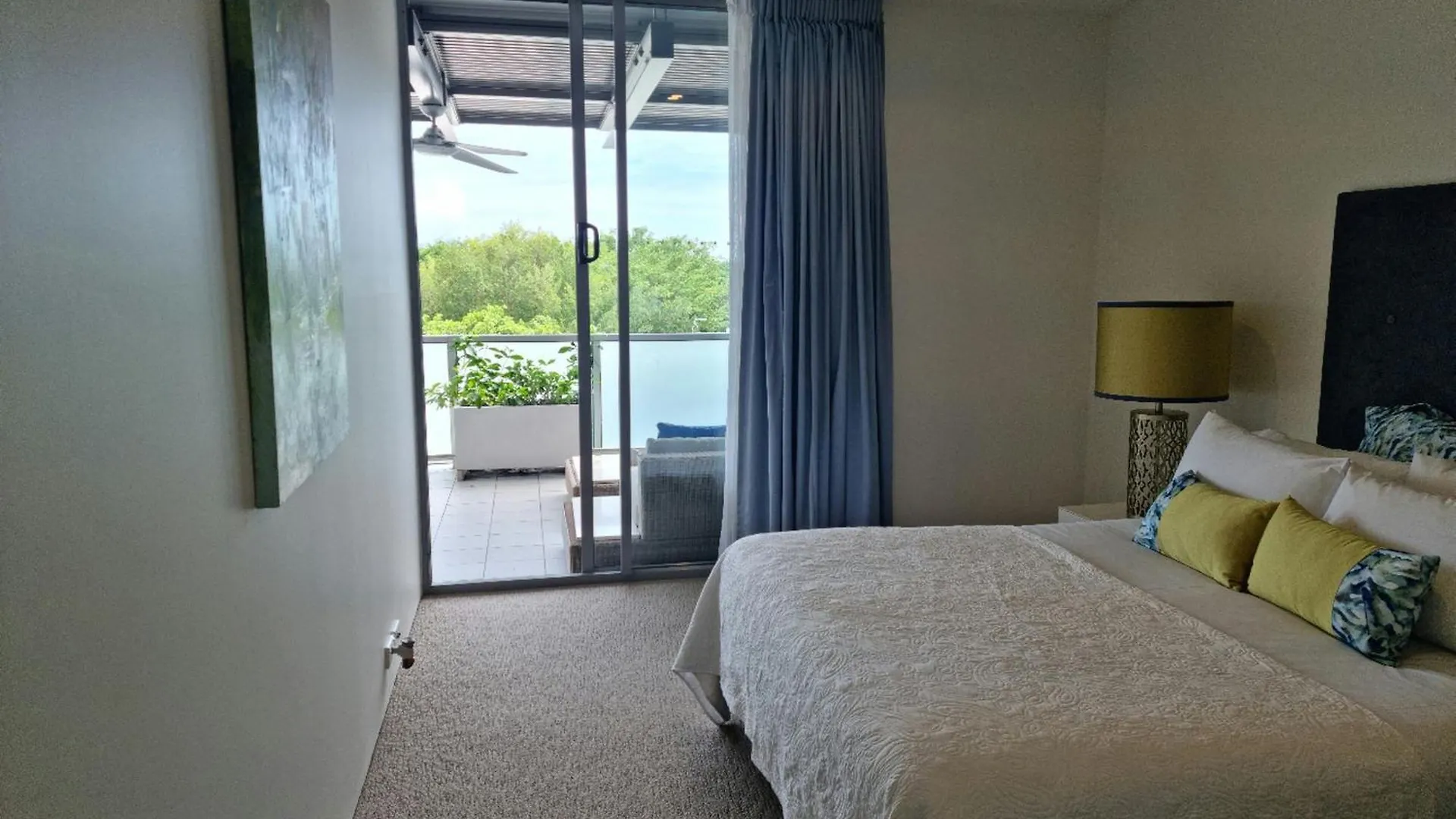 Cairns Private Apartments Aparthotel