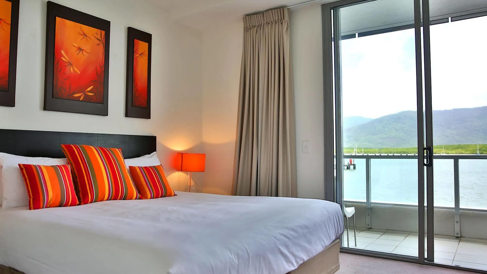 Cairns Private Apartments 4*,  Australia